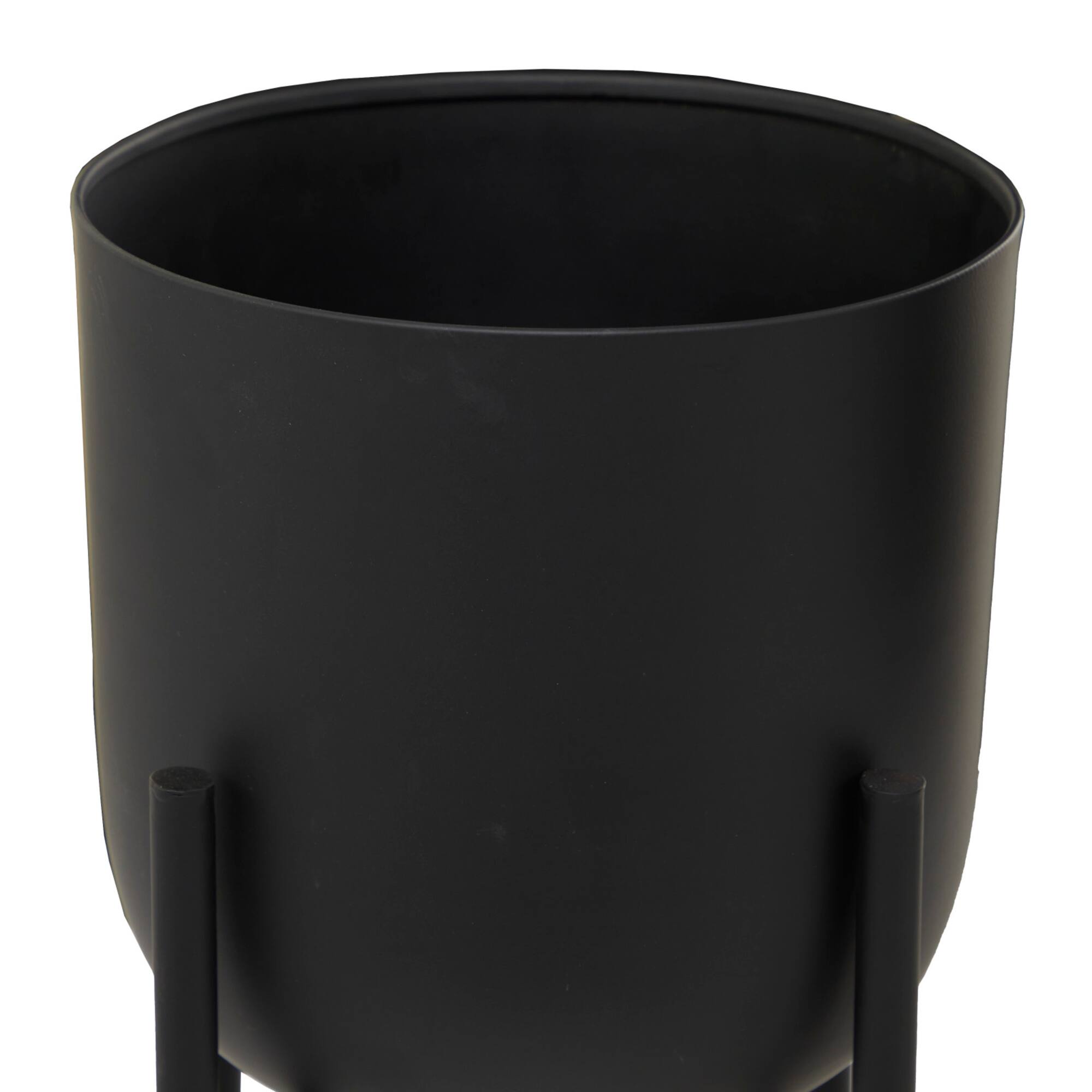 CosmoLiving by Cosmopolitan Black Metal Planter with Removable Stand Set, 22" & 20"
